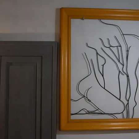 Freedhome 3* برينديسي